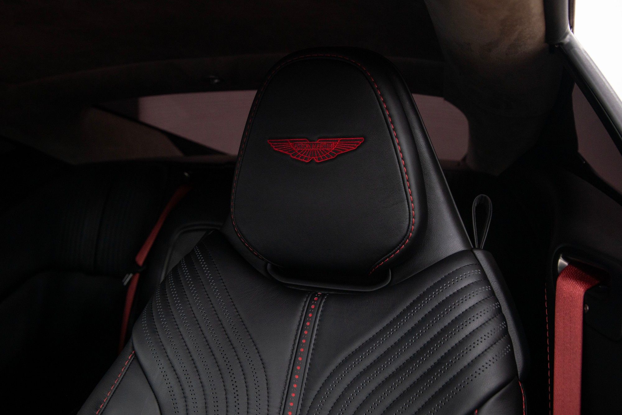 USED 2019 19 ASTON MARTIN DB11 4.0 V8 