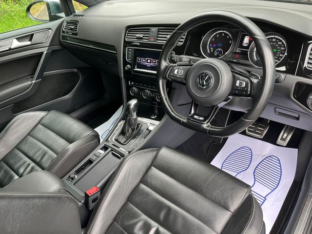 View our VOLKSWAGEN GOLF