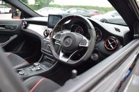 USED 2017 02 MERCEDES-BENZ GLA-CLASS 2.0 AMG GLA 45 4MATIC PREMIUM 5d 375 BHP PAN ROOF / BUCKETS / NIGHT PK