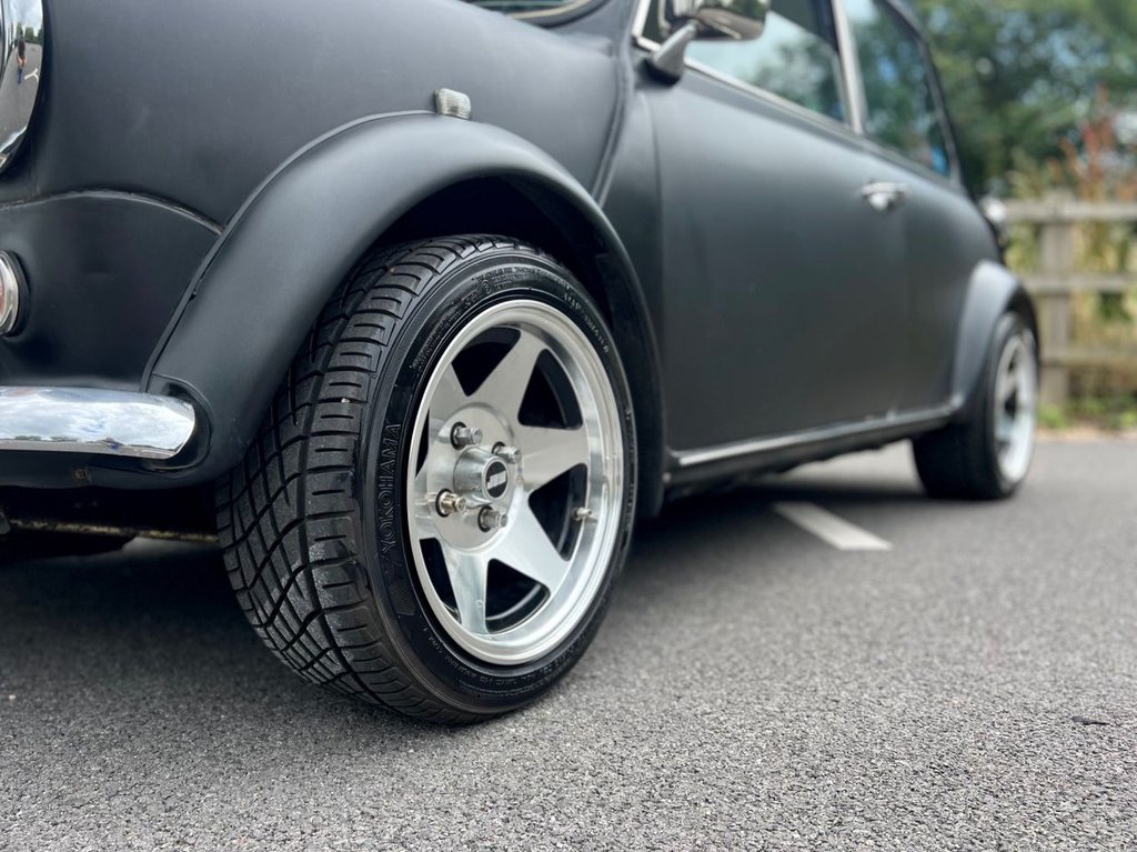 USED 1987 D AUSTIN MINI 1300cc // Singer PLAN B's Custom MINI Mayfair // px swap 