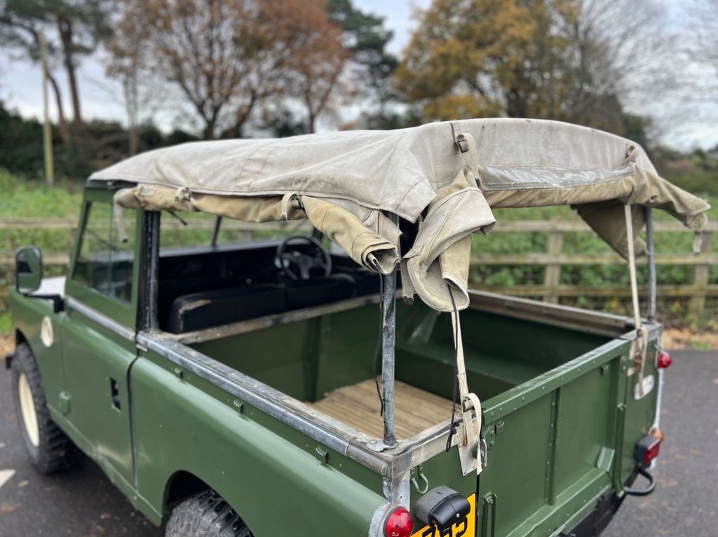USED 1984 A LAND ROVER SERIES 111 200tdi // Rag Top // 4x4 // px swap 