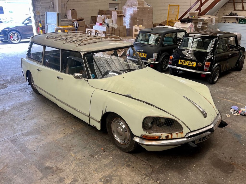 USED 1967 CITROEN DS ID21 Familiale // Series 3 // 2200cc // BARN FIND ROLLING RESTO PROJECT //  px swap 