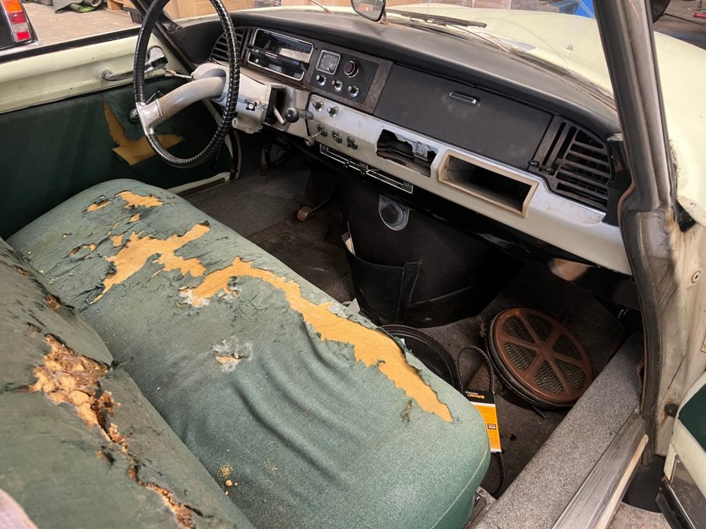 USED 1967 CITROEN DS ID21 Familiale // Series 3 // 2200cc // BARN FIND ROLLING RESTO PROJECT //  px swap 