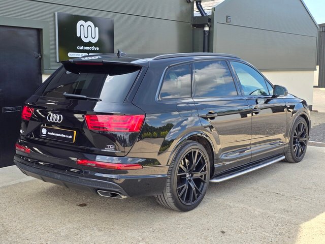 View our AUDI Q7