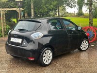 USED 2015 RENAULT ZOE ELECTRIC DYNAMIQUE INTENS 5dr AUTO 88 BHP 