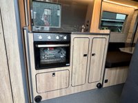USED 2022 22 VOLKSWAGEN CRAFTER 2.0 CR35 TDI M H/R P/V STARTLINE 138 BHP **Brand New Conversion - 4 Berth - 500 Miles** 