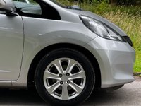 USED 2011 11 HONDA JAZZ 1.3 I-VTEC ES 5d 98 BHP 