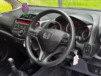 USED 2011 11 HONDA JAZZ 1.3 I-VTEC ES 5d 98 BHP 