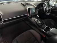 USED 2018 67 PORSCHE CAYENNE 3.0 D V6 PLATINUM EDITION TIPTRONIC S 5d 258 BHP 2 Keys | Last Service @ 47785mi