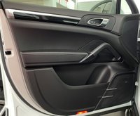 USED 2018 67 PORSCHE CAYENNE 3.0 D V6 PLATINUM EDITION TIPTRONIC S 5d 258 BHP 2 Keys | Last Service @ 47785mi