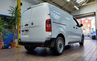 USED 2021 71 VAUXHALL VIVARO 1.5 L1H1 F2900 DYNAMIC S/S 101 BHP BIG SPEC 3 SEATS SAT NAV PARK SENSOR AC DAB BULKHEAD SHELVING 1 OWNER SERVICE HISTORY VAUXHALL WARRANTY TILL DEC 2024