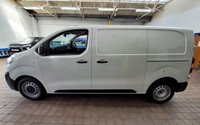 USED 2021 71 VAUXHALL VIVARO 1.5 L1H1 F2900 DYNAMIC S/S 101 BHP BIG SPEC 3 SEATS SAT NAV PARK SENSOR AC DAB BULKHEAD SHELVING 1 OWNER SERVICE HISTORY VAUXHALL WARRANTY TILL DEC 2024