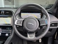 USED 2020 20 JAGUAR F-PACE 2.0 CHEQUERED FLAG AWD 5d 178 BHP 