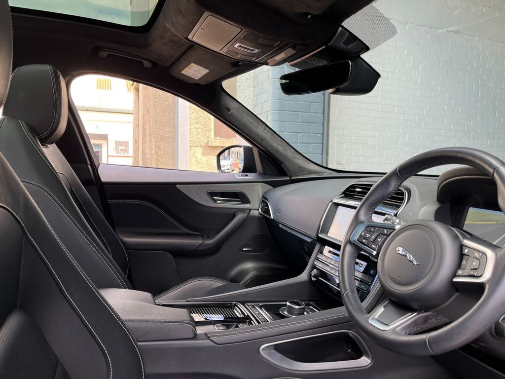 USED 2020 20 JAGUAR F-PACE 2.0 CHEQUERED FLAG AWD 5d 178 BHP 
