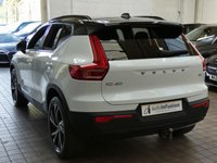 USED 2020 70 VOLVO XC40 1.5 T3 R-DESIGN PRO 5d 161 BHP SAT NAV PART LEATHER HEATED SEATS PARKING SENSORS 1 OWNER SERVICE HISTORY WARRANTY