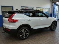 USED 2020 70 VOLVO XC40 1.5 T3 R-DESIGN PRO 5d 161 BHP SAT NAV PART LEATHER HEATED SEATS PARKING SENSORS 1 OWNER SERVICE HISTORY WARRANTY