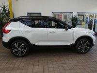 USED 2020 70 VOLVO XC40 1.5 T3 R-DESIGN PRO 5d 161 BHP SAT NAV PART LEATHER HEATED SEATS PARKING SENSORS 1 OWNER SERVICE HISTORY WARRANTY