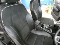 USED 2020 70 VOLVO XC40 1.5 T3 R-DESIGN PRO 5d 161 BHP SAT NAV PART LEATHER HEATED SEATS PARKING SENSORS 1 OWNER SERVICE HISTORY WARRANTY