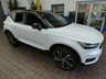 USED 2020 70 VOLVO XC40 1.5 T3 R-DESIGN PRO 5d 161 BHP SAT NAV PART LEATHER HEATED SEATS PARKING SENSORS 1 OWNER SERVICE HISTORY WARRANTY