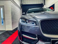 USED 2016 66 JAGUAR F-PACE 2.0 R-SPORT AWD 5d 178 BHP 