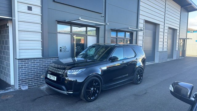 2018 68 Land Rover Discovery 3.0 SDV6 HSE LUXURY 5d 302 BHP