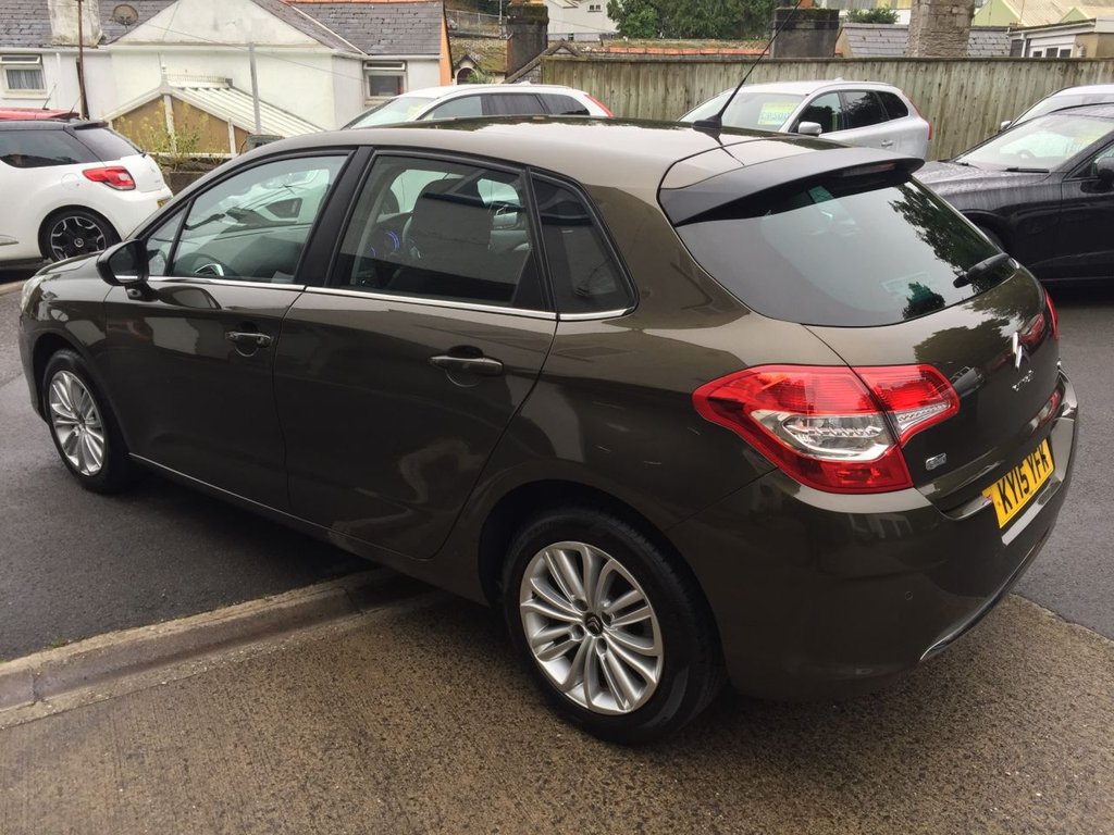 USED 2015 15 CITROEN C4 1.6 E-HDI VTR PLUS 5d 115 BHP LOW MILEAGE/ FULL SERVICE HISTORY