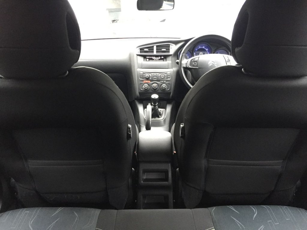USED 2015 15 CITROEN C4 1.6 E-HDI VTR PLUS 5d 115 BHP LOW MILEAGE/ FULL SERVICE HISTORY