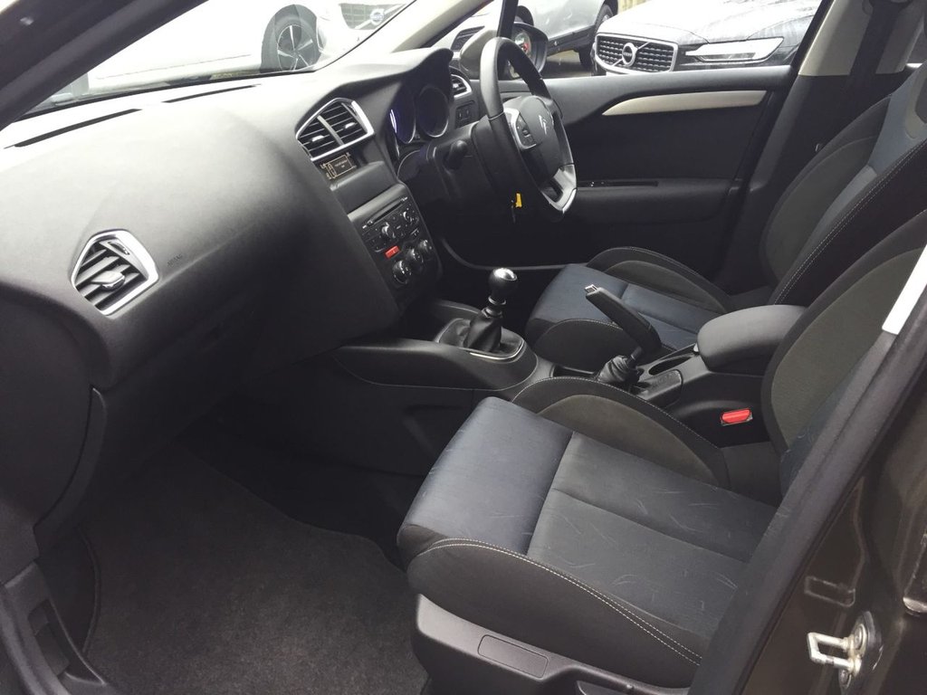 USED 2015 15 CITROEN C4 1.6 E-HDI VTR PLUS 5d 115 BHP LOW MILEAGE/ FULL SERVICE HISTORY