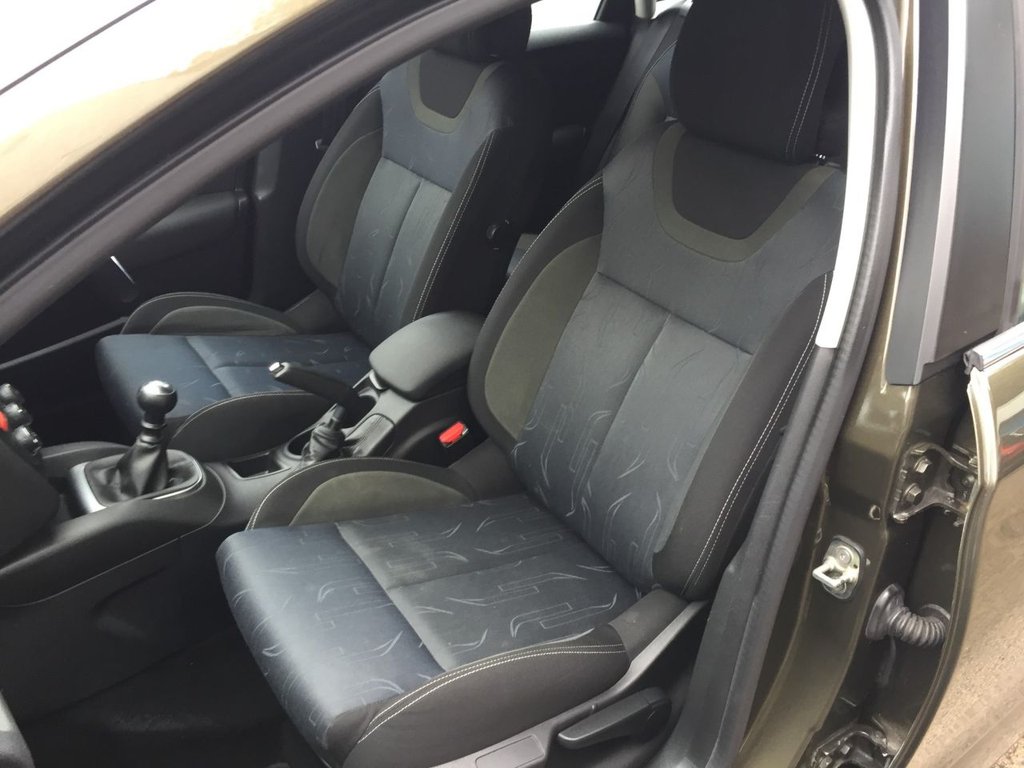 USED 2015 15 CITROEN C4 1.6 E-HDI VTR PLUS 5d 115 BHP LOW MILEAGE/ FULL SERVICE HISTORY