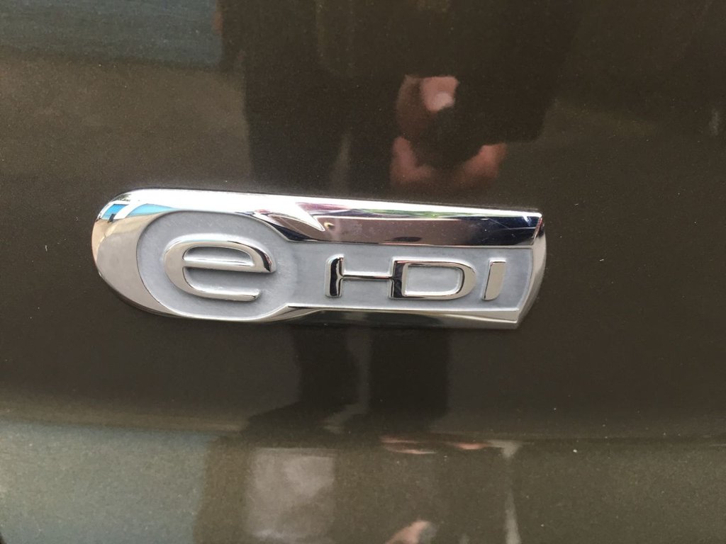 USED 2015 15 CITROEN C4 1.6 E-HDI VTR PLUS 5d 115 BHP LOW MILEAGE/ FULL SERVICE HISTORY