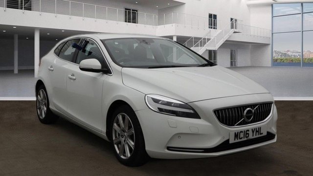 2016 16 Volvo V40 2.0 D3 INSCRIPTION 5d 148 BHP