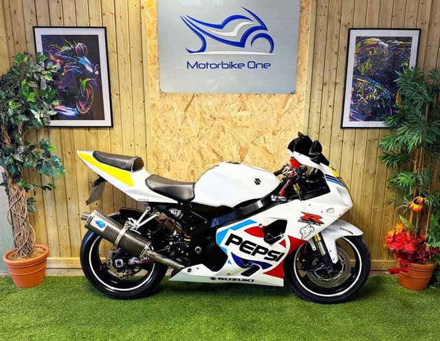 2004 54 Suzuki Gsx-R 600cc PEPSI RACE REPLICA, PERFECT TRACK DAY BIKE. 