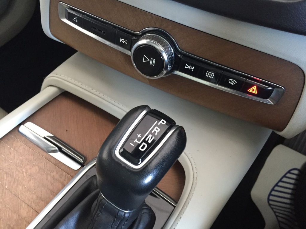 USED 2016 66 VOLVO XC90 2.0 D5 POWERPULSE INSCRIPTION AWD 5d 231 BHP FULL SERVICE HISTORY