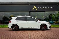 USED 2022 22 VOLKSWAGEN GOLF 2.0 TSI GTI Clubsport 45 DSG Euro 6 (s/s) 5dr Clubsport Steering Wheel