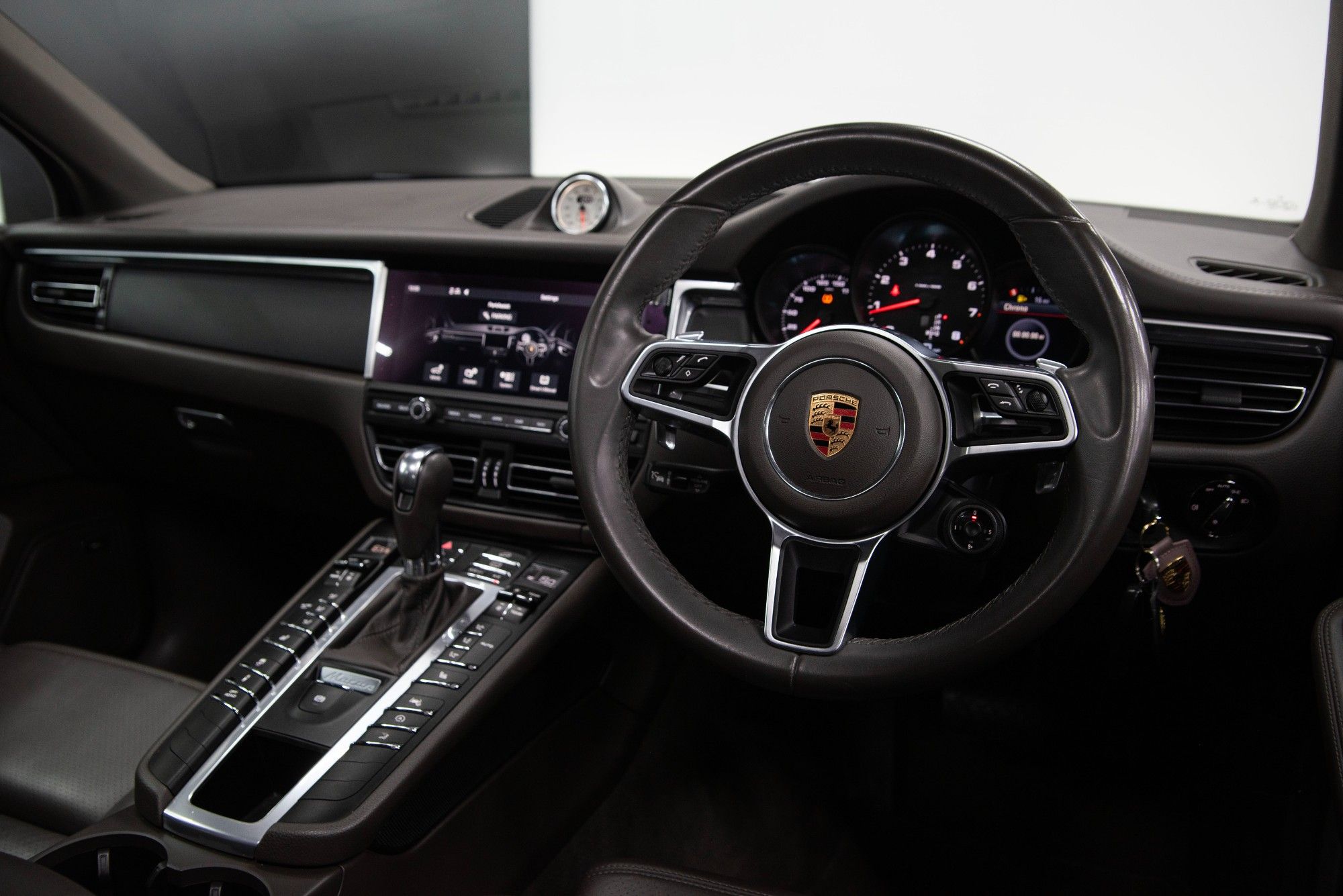 USED 2018 68 PORSCHE MACAN 2.0 PDK 