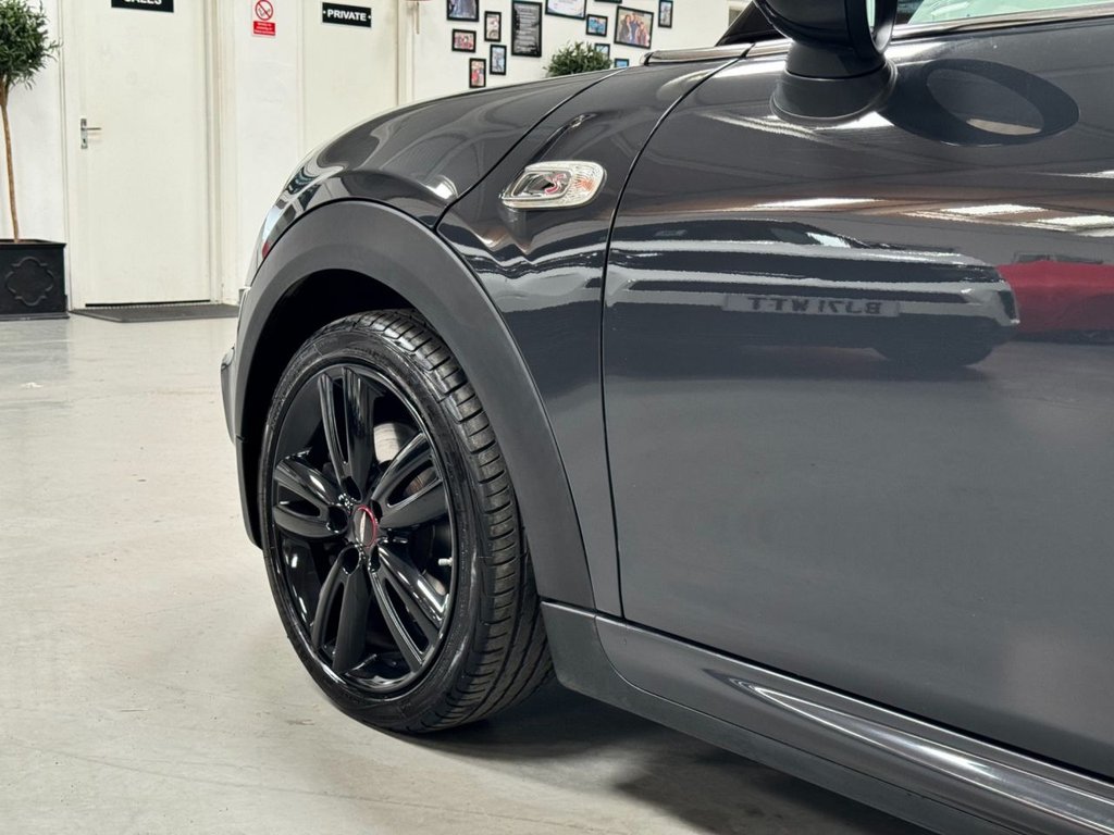 USED 2020 20 MINI HATCH COOPER 2.0 COOPER S SPORT 3d 190 BHP SAT NAV,+COMFORT+JCW PACKS