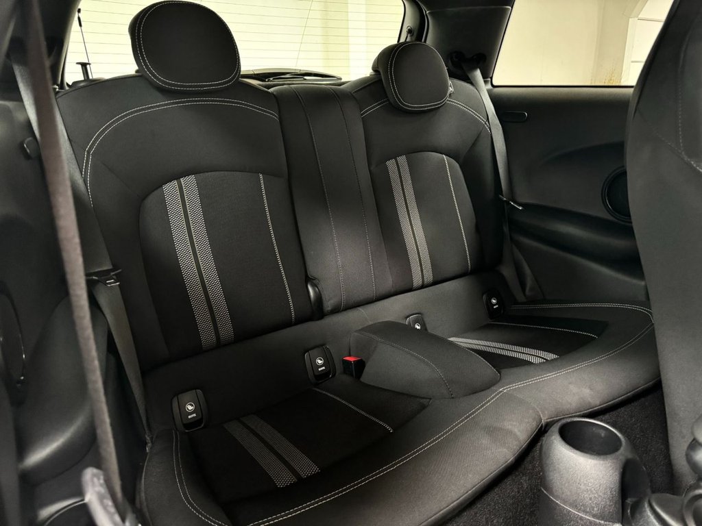 USED 2020 20 MINI HATCH COOPER 2.0 COOPER S SPORT 3d 190 BHP SAT NAV,+COMFORT+JCW PACKS