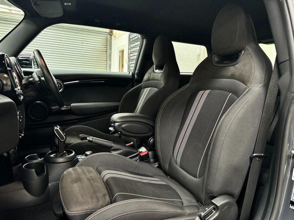 USED 2020 20 MINI HATCH COOPER 2.0 COOPER S SPORT 3d 190 BHP SAT NAV,+COMFORT+JCW PACKS