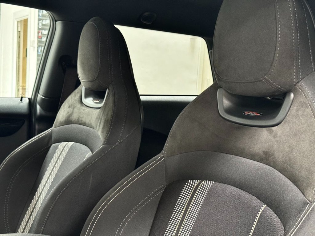 USED 2020 20 MINI HATCH COOPER 2.0 COOPER S SPORT 3d 190 BHP SAT NAV,+COMFORT+JCW PACKS