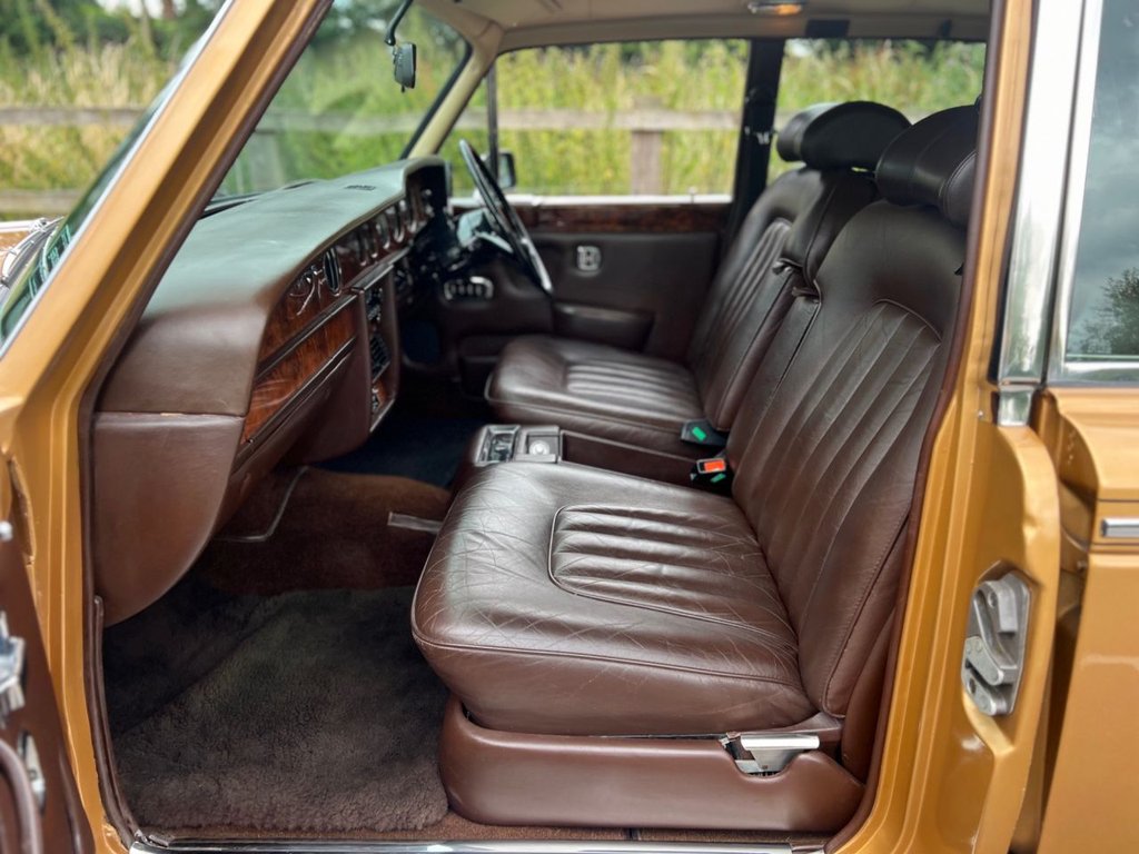 USED 1980 ROLLS-ROYCE SILVER SHADOW II // 6800cc V8 // 4d // px swap 