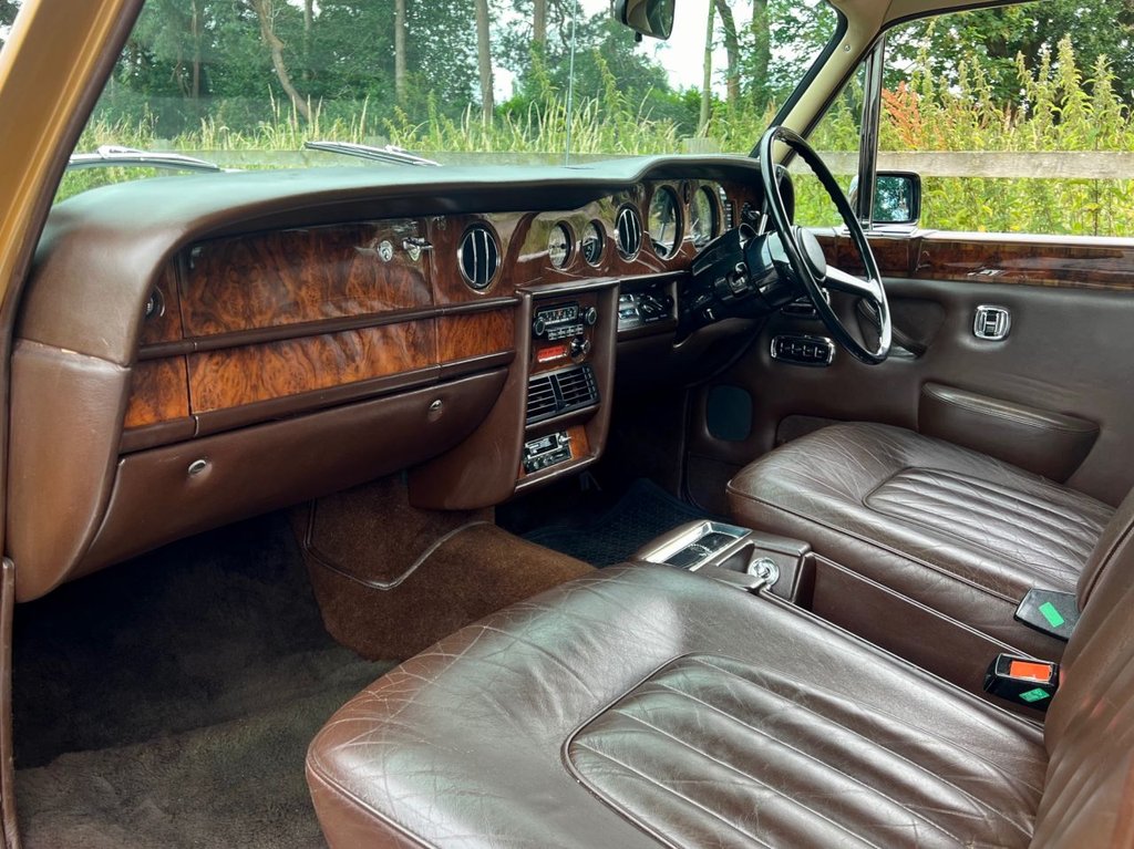 USED 1980 ROLLS-ROYCE SILVER SHADOW II // 6800cc V8 // 4d // px swap 