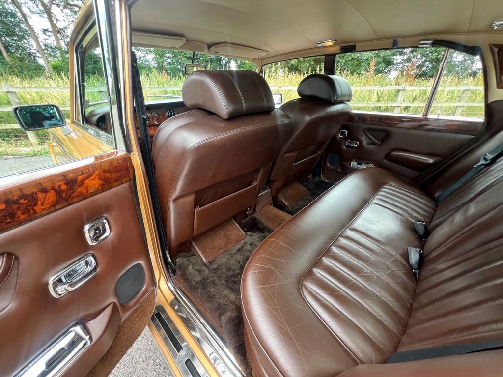 USED 1980 ROLLS-ROYCE SILVER SHADOW II // 6800cc V8 // 4d // px swap 