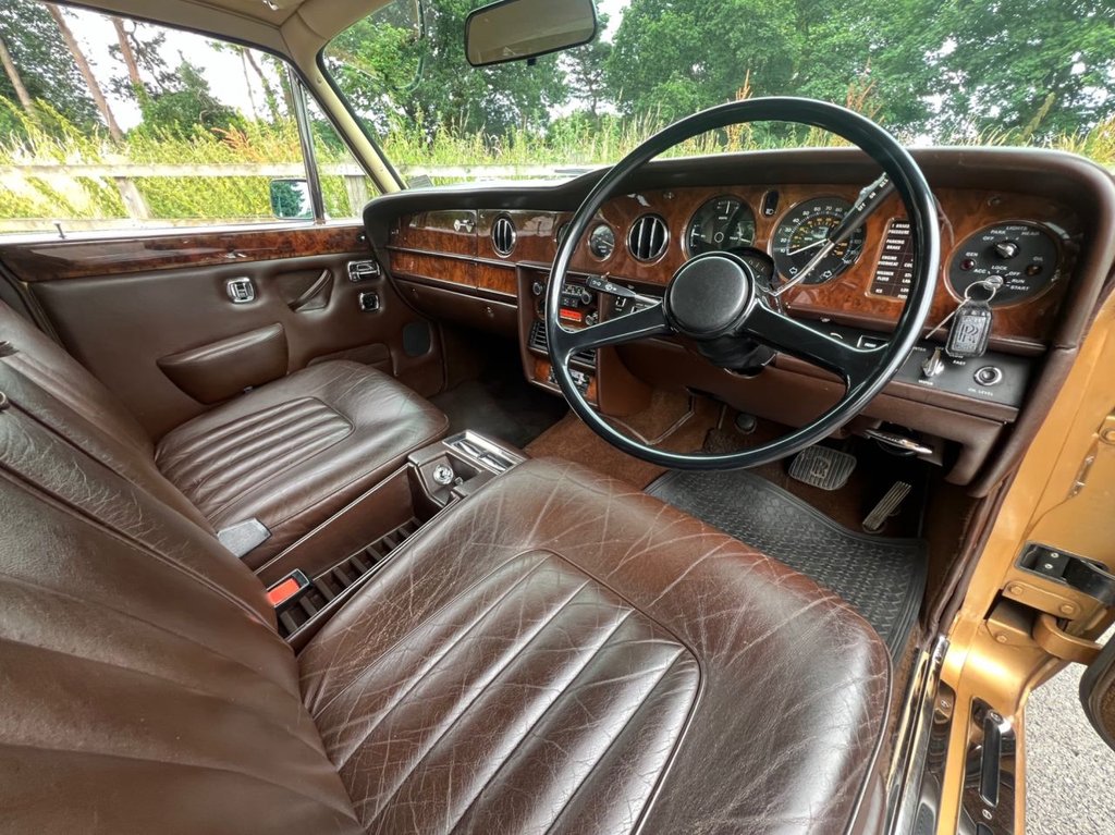 USED 1980 ROLLS-ROYCE SILVER SHADOW II // 6800cc V8 // 4d // px swap 