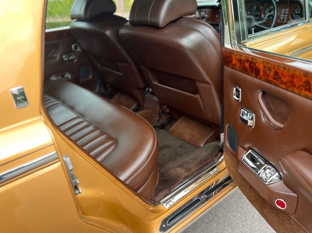 USED 1980 ROLLS-ROYCE SILVER SHADOW II // 6800cc V8 // 4d // px swap 
