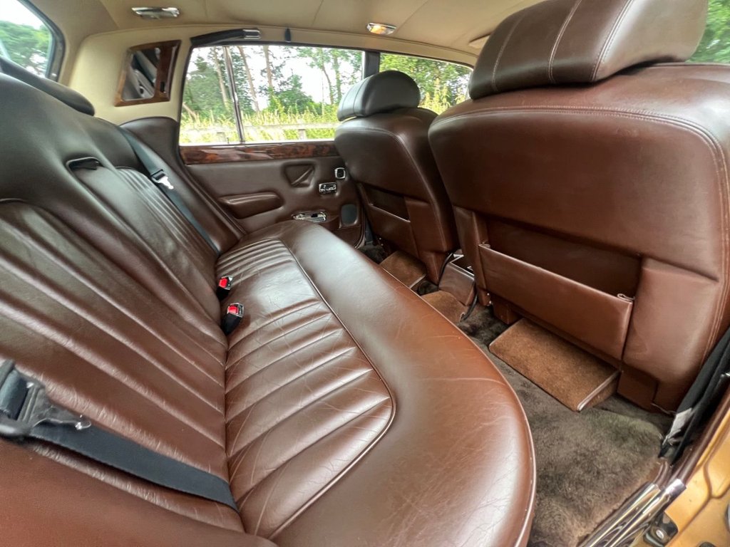 USED 1980 ROLLS-ROYCE SILVER SHADOW II // 6800cc V8 // 4d // px swap 