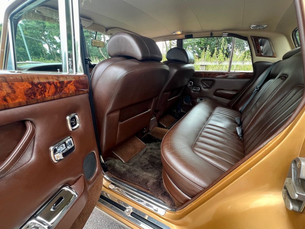 USED 1980 ROLLS-ROYCE SILVER SHADOW II // 6800cc V8 // 4d // px swap 