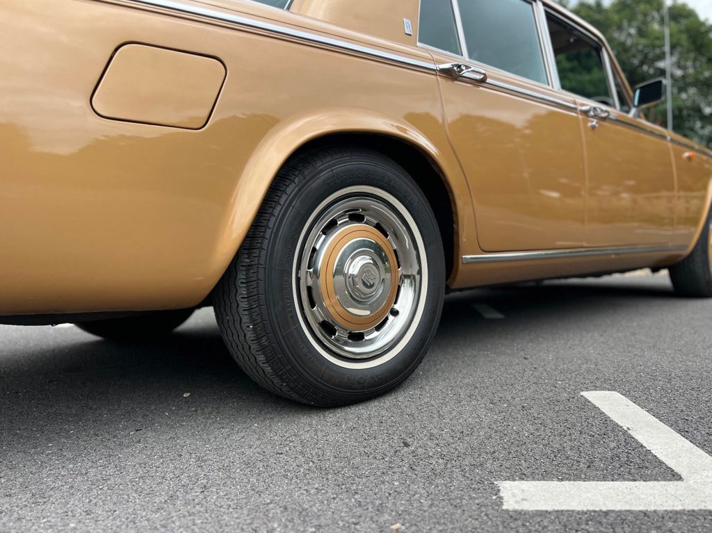 USED 1980 ROLLS-ROYCE SILVER SHADOW II // 6800cc V8 // 4d // px swap 