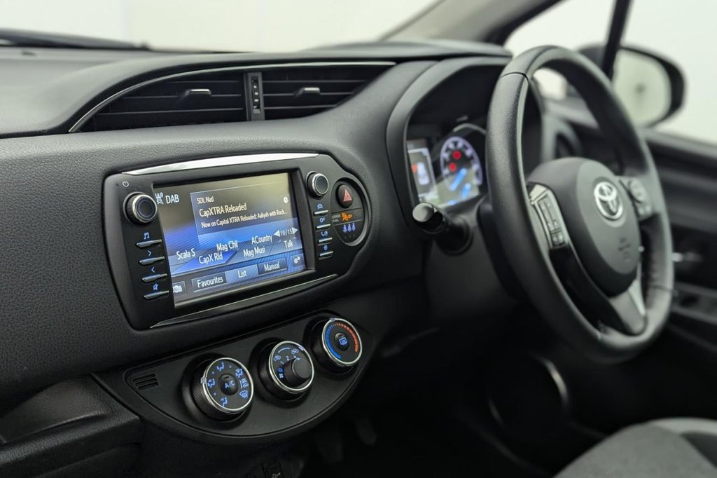 USED 2019 69 TOYOTA YARIS 1.5 VVT-I Y20 5d 110 BHP DAB Bluetooth
