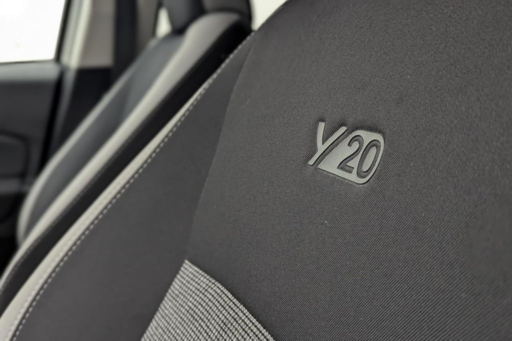 USED 2019 69 TOYOTA YARIS 1.5 VVT-I Y20 5d 110 BHP DAB Bluetooth