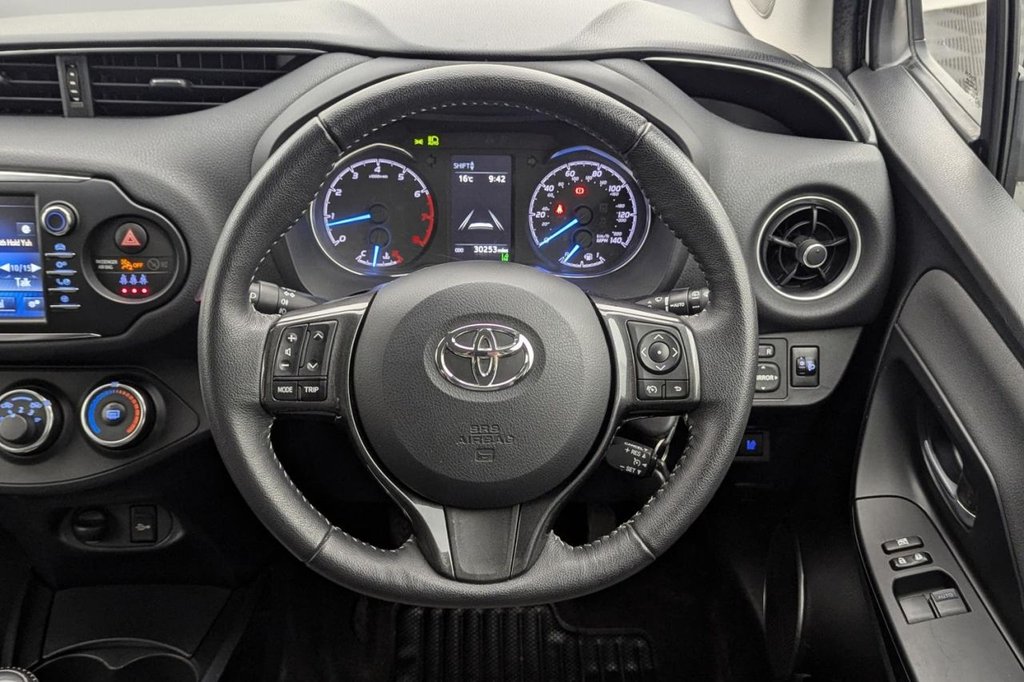 USED 2019 69 TOYOTA YARIS 1.5 VVT-I Y20 5d 110 BHP DAB Bluetooth